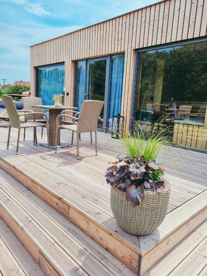 Penzion Vcelarsky Dvur Lednice Exterior foto