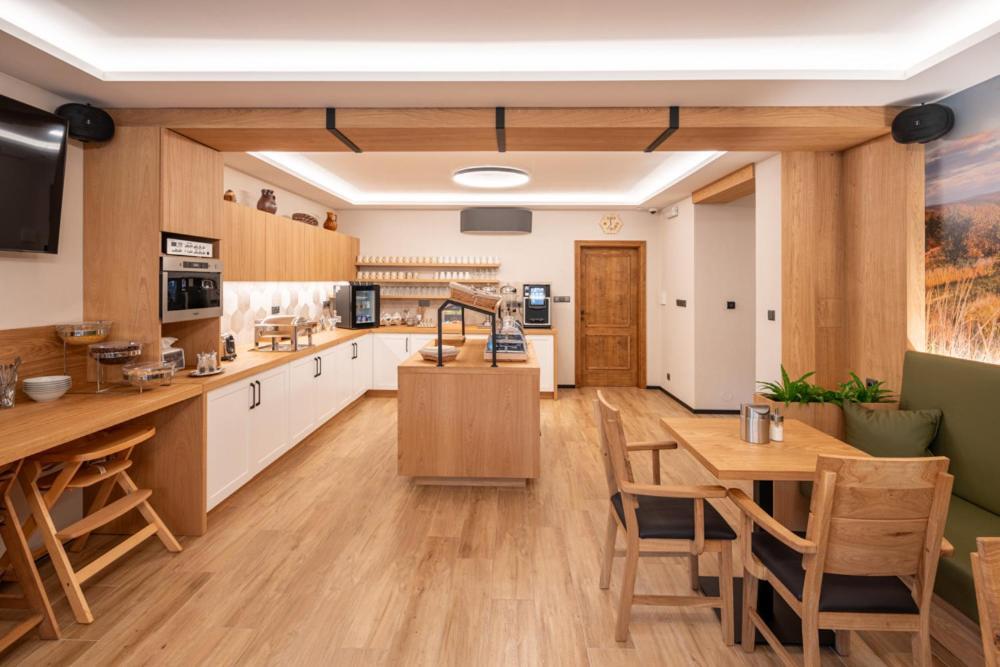 Penzion Vcelarsky Dvur Lednice Exterior foto
