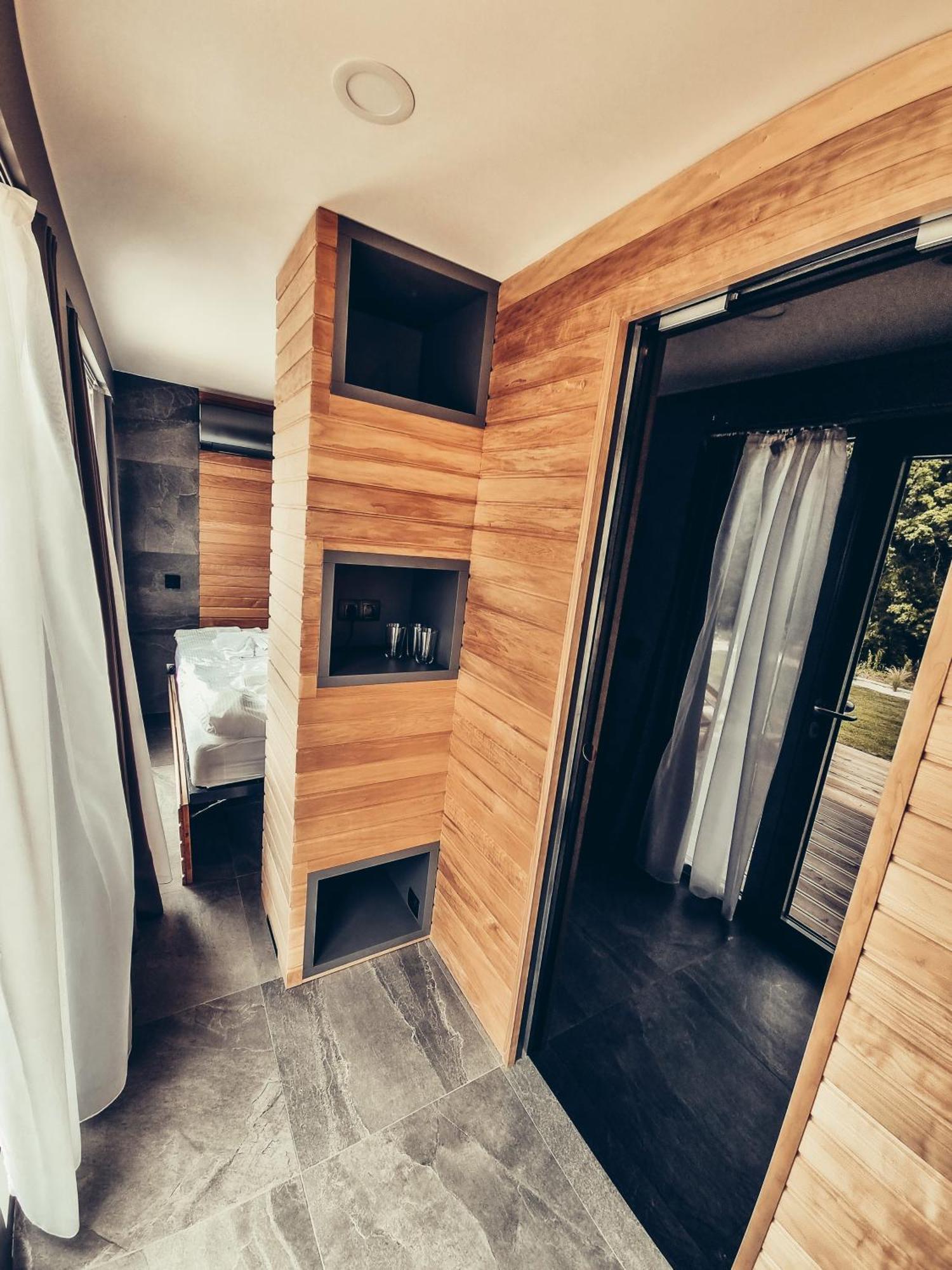 Penzion Vcelarsky Dvur Lednice Exterior foto
